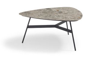 coffee table triangular | Coppa from Venjakob